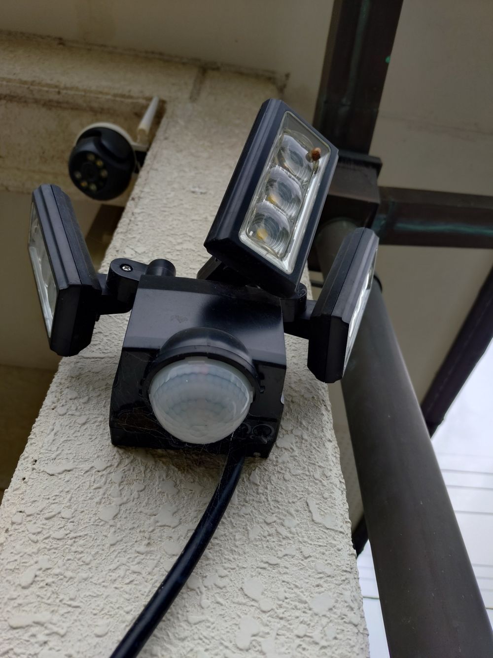 防災 充電式LED防災ランタン | くらシェア