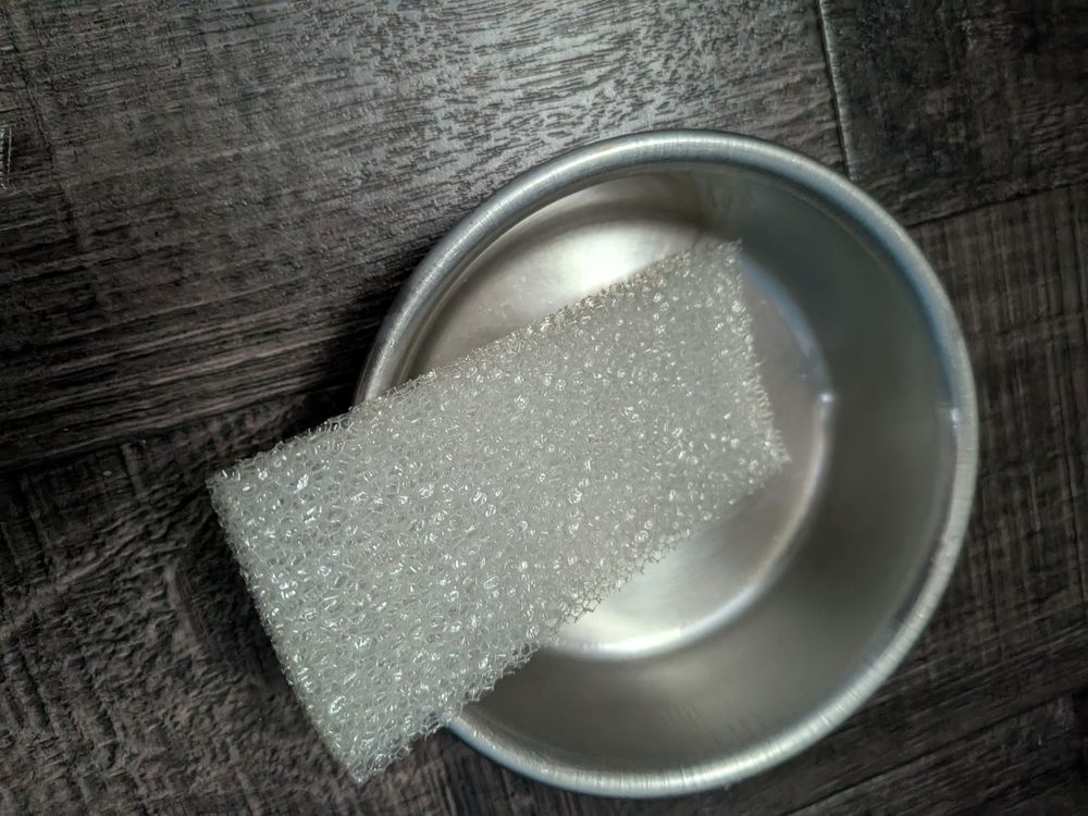 ペットの食器に。毎日とりかえスポンジ 🐾